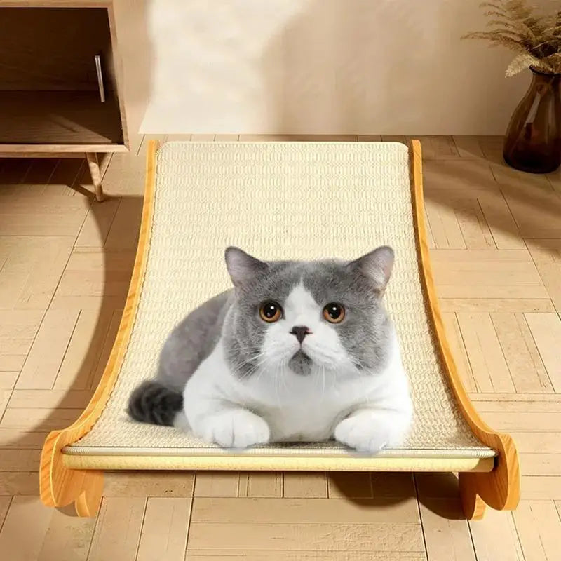 Oval Artisan Scratcher Lounge